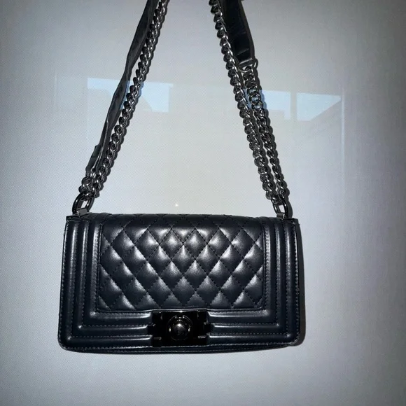 Elegant Black Quilted Shoulder Bag Small Medium Flap Crossbody Classic - Picture 3 of 9